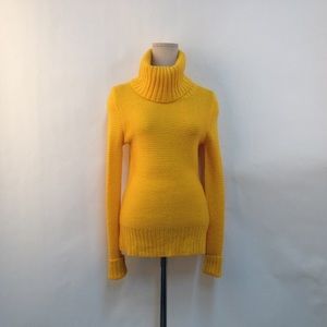 Banana Republic Medium Golden Turtleneck Sweater